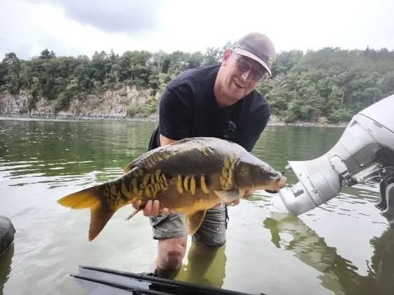 Peche en barrage , il faut avoir 100% confiance dans les pro...